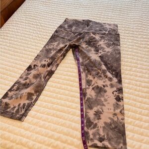 Lululemon Tie-Dye Crop Leggings